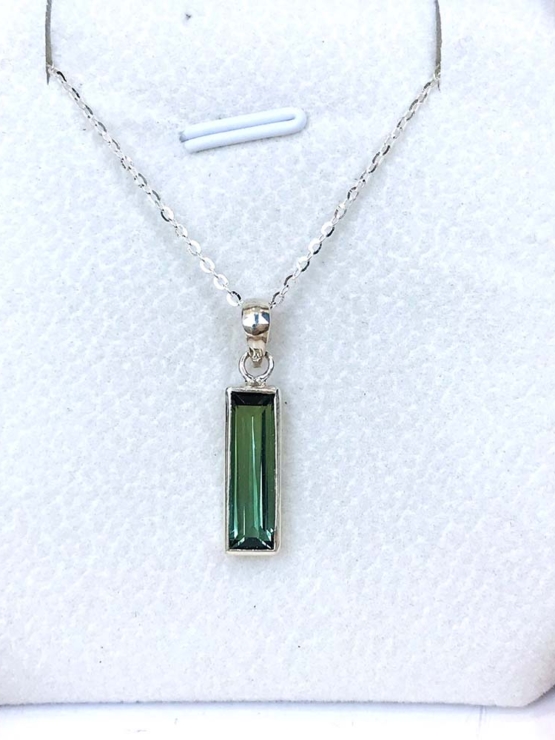 Faceted green tourmaline pendant necklace for girls - Fine green tourmaline pendant necklace