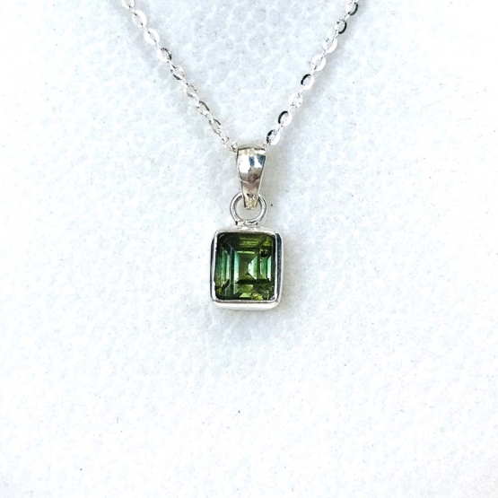 Faceted green tourmaline pendant necklace for girls - Fine green tourmaline pendant necklace