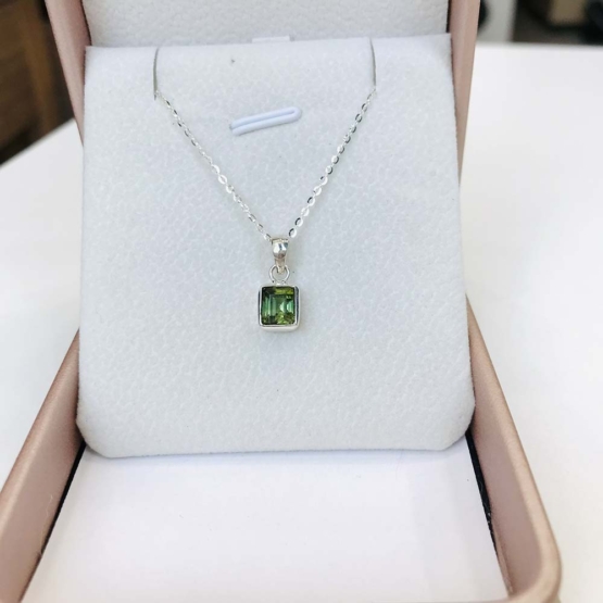 Faceted green tourmaline pendant necklace for girls - Fine green tourmaline pendant necklace