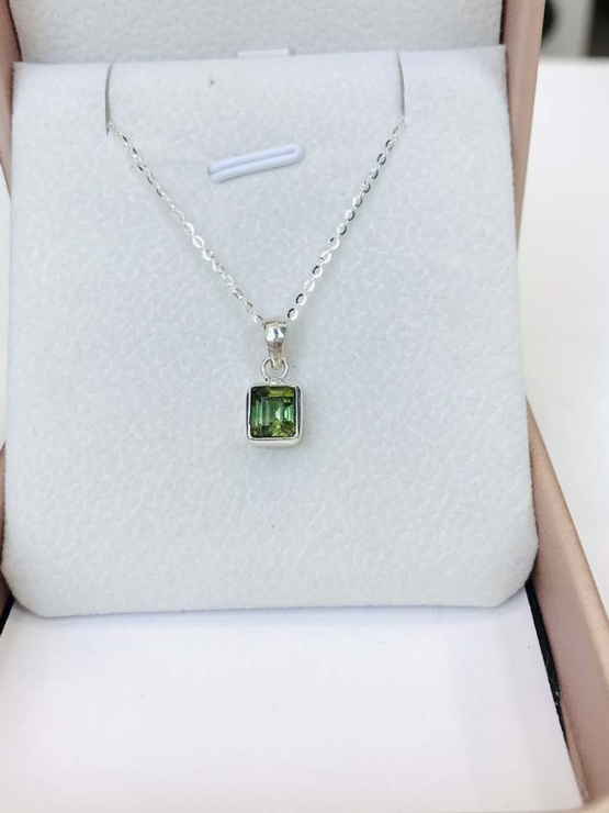 Faceted green tourmaline pendant necklace for girls - Fine green tourmaline pendant necklace