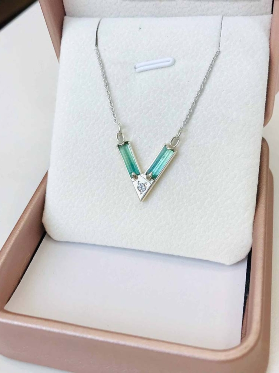 Green tourmaline choker necklace for girls