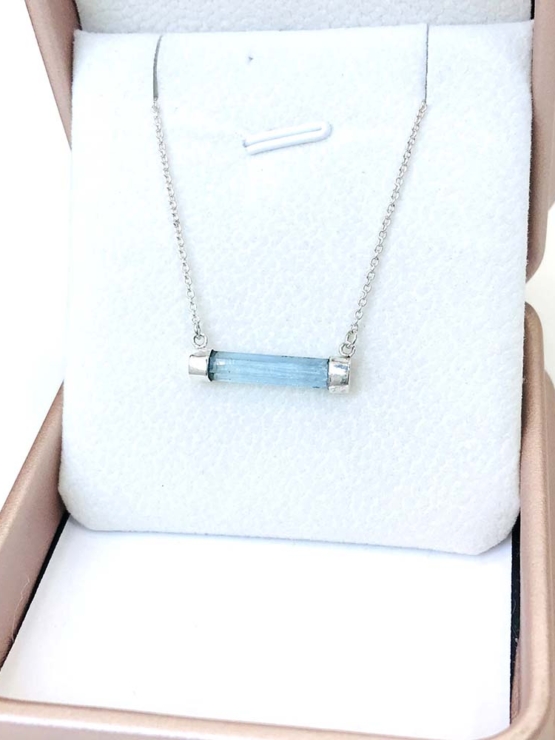 Horizontal aquamarine necklace for girls - aquamarine choker - horizontal crystal choker