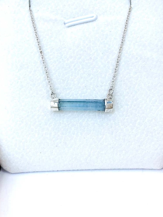 Horizontal aquamarine necklace for girls - aquamarine choker - horizontal crystal choker