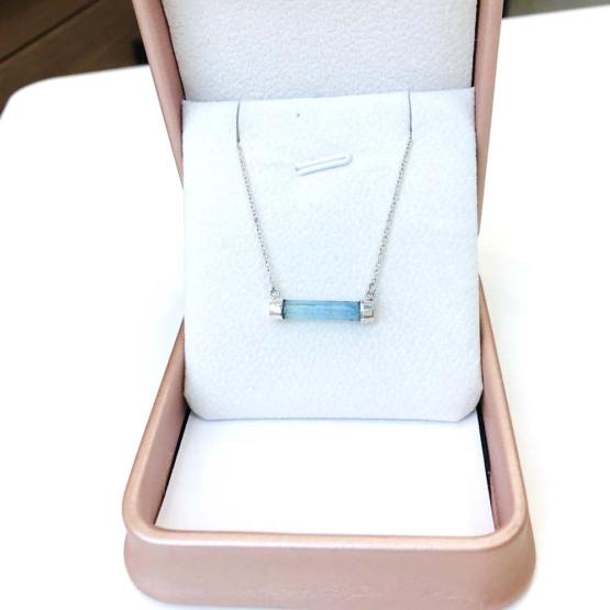 Horizontal aquamarine necklace for girls - aquamarine choker - horizontal crystal choker