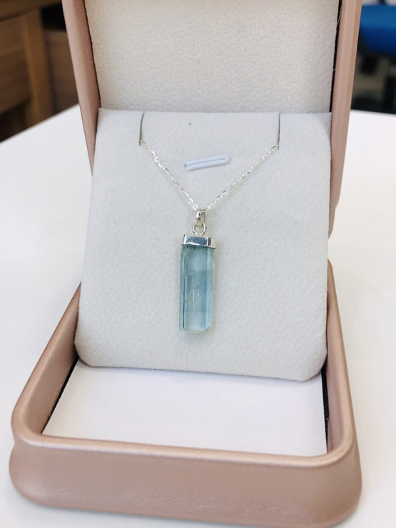 Raw aquamarine crystal pendant necklace for girls-Natural aquamarine pendant-Blue gemstone pendant