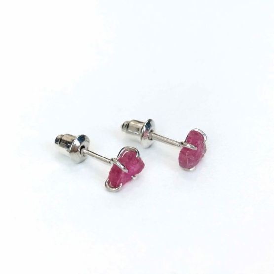 raw pink stud earrings for girls