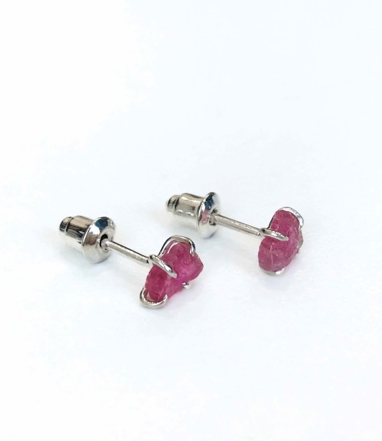 raw pink stud earrings for girls