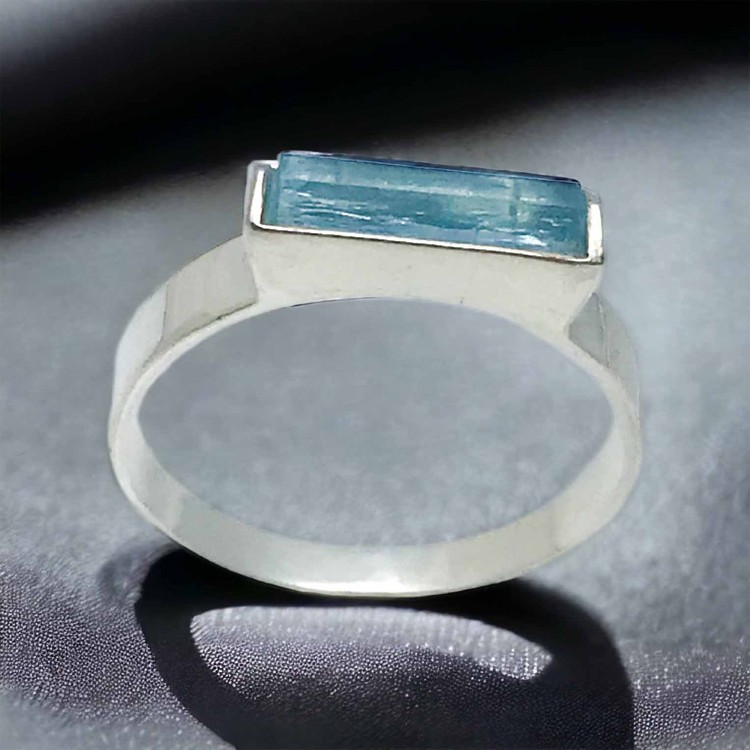 Aquamarine crystal ring for girl Raw aquamarine ring Natural aquamarine silver ring Aquamarine crystal ring for girl Raw aquamarine ring Natural aquamarine silver ring