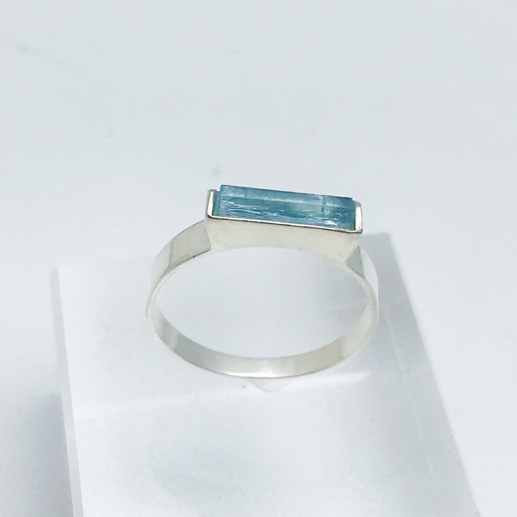 Aquamarine crystal ring for girl Raw aquamarine ring Natural aquamarine silver ring Aquamarine crystal ring for girl Raw aquamarine ring Natural aquamarine silver ring