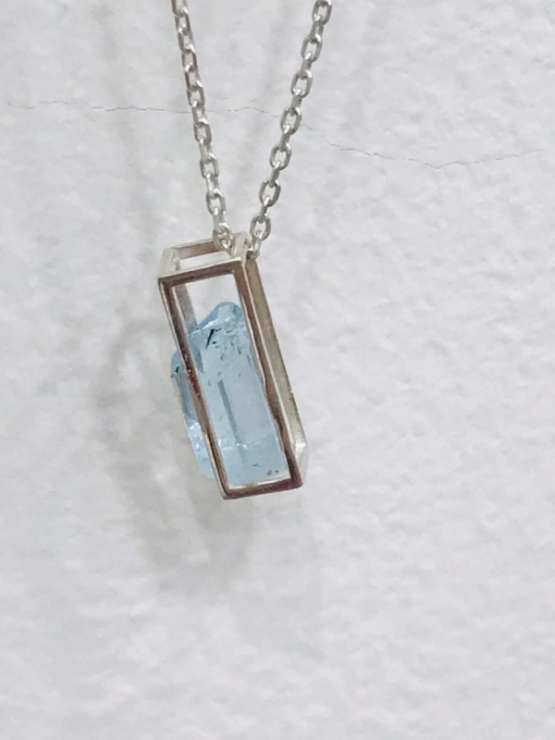 Cage aquamarine crystal pendant for girls
