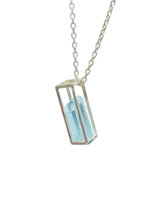 Cage aquamarine crystal pendant for girls