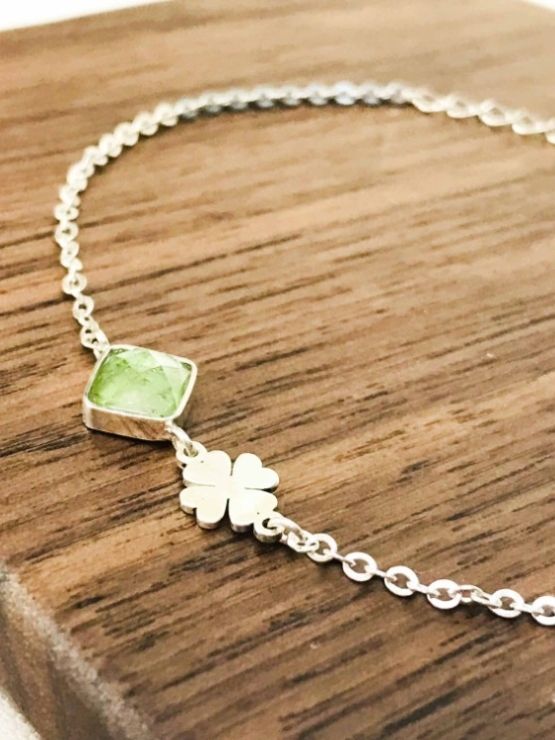 Dainty green tourmaline bracelet for girls natural green tourmaline bracelet tiny green tourmaline bracelet natural green tourmalibracelet for women Exquisite and high quality well-made raw green tourmaline bracelet