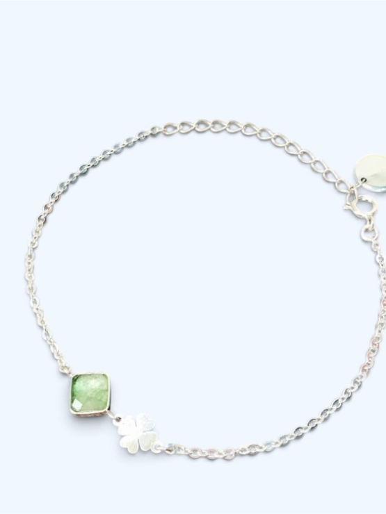 Dainty green tourmaline bracelet for girls natural green tourmaline bracelet tiny green tourmaline bracelet natural green tourmalibracelet for women Exquisite and high quality well-made raw green tourmaline bracelet