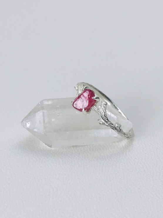 Raw spinel ring Tree branch red spinel ring for girls