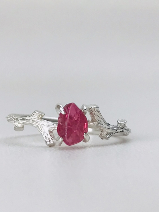 Raw spinel ring Tree branch red spinel ring for girls
