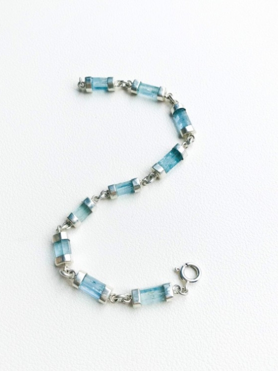 Unique aquamarine bracelet for girls aquamarine crystals bracelet natural aquamarine bracelet March birthstone bracelet