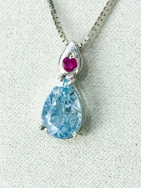 Waterdrop aquamarine pendant