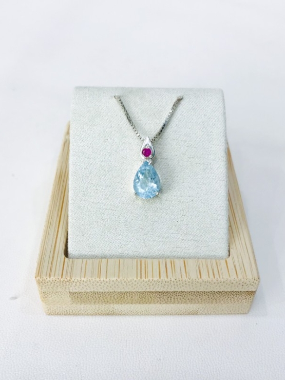 Waterdrop aquamarine pendant