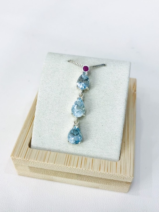 Waterdrop aquamarine pendant