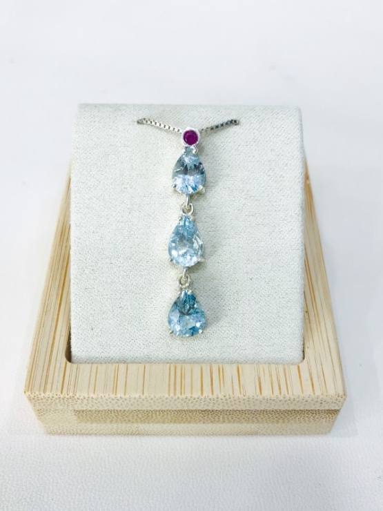 Waterdrop aquamarine pendant