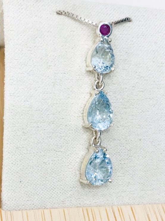 Waterdrop aquamarine pendant