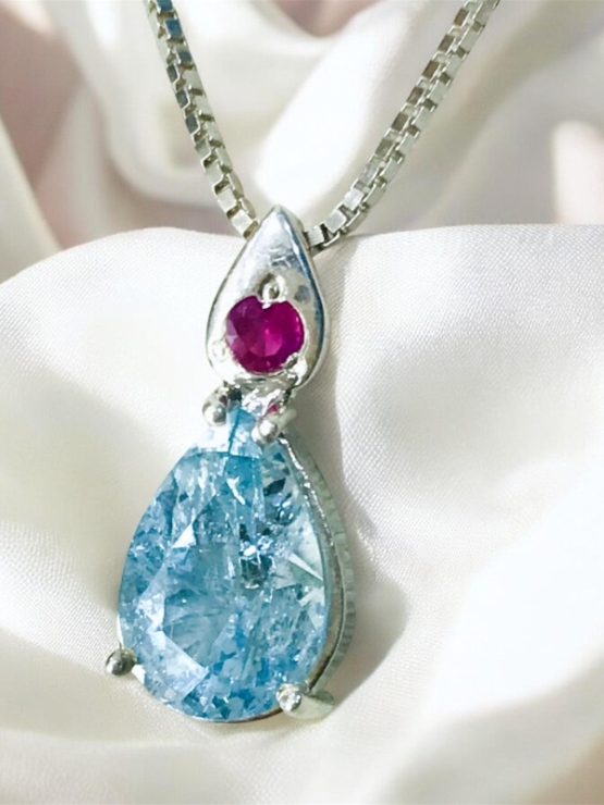 Waterdrop aquamarine pendant