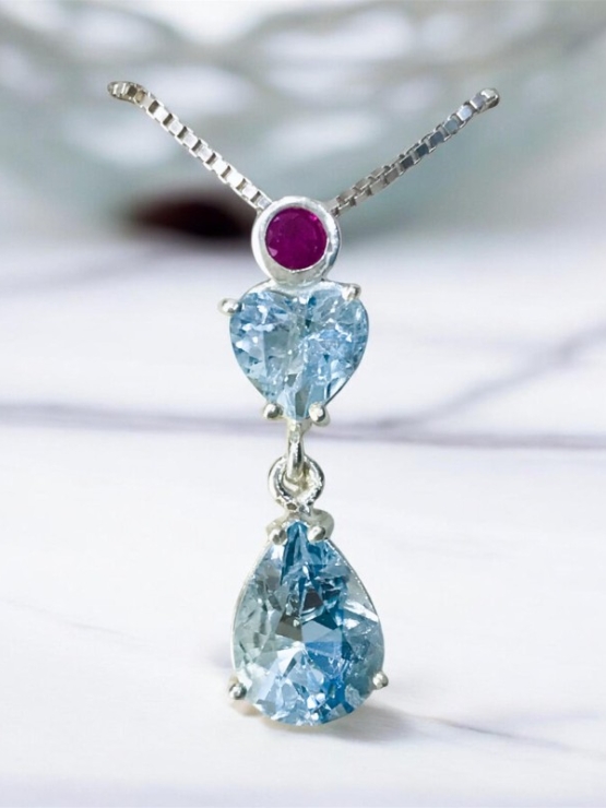 Waterdrop aquamarine pendant