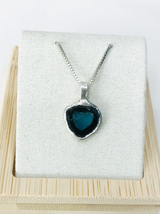 Raw indicolite tourmaline pendant necklace for girls blue tourmaline pendant paraiba tourmaline pendant